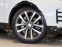 
										Land Rover Discovery 3.0 D R-Dynamic Se (221kW) full									