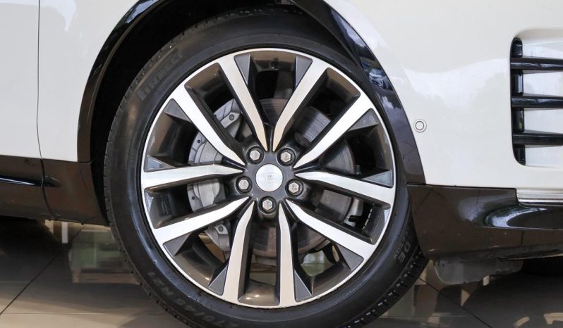
								Land Rover Discovery 3.0 D R-Dynamic Se (221kW) full									