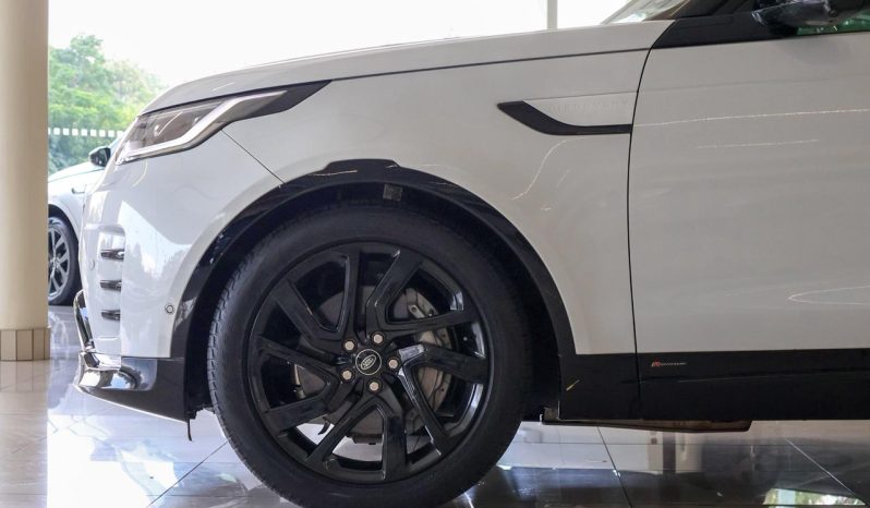 
								Land Rover Discovery 3.0 D R-Dynamic Se (221kW) full									