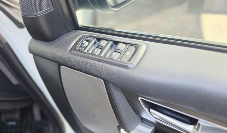 
								Land Rover Discovery 4 3.0 Sd V6 S At full									