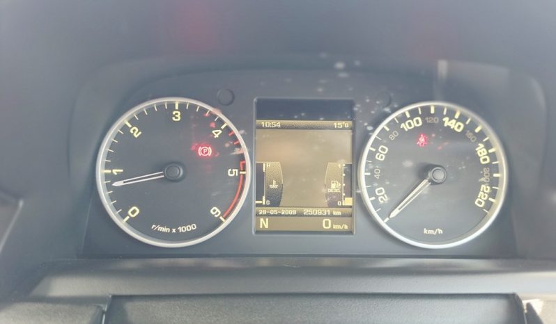
								Land Rover Discovery 4 3.0 Sd V6 S At full									