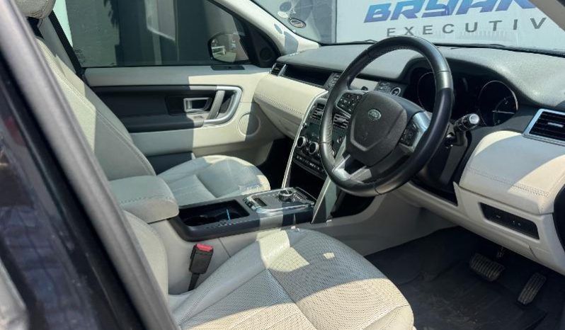 
								Land Rover Discovery Sport 2.0 I4 Diesel Hse At full									