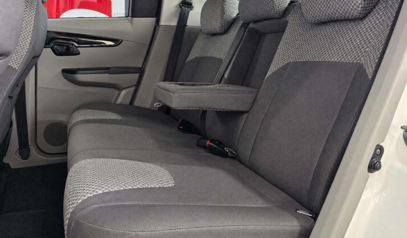 
								Mahindra KUV 100 KUV 100 1.2TD K6+ full									