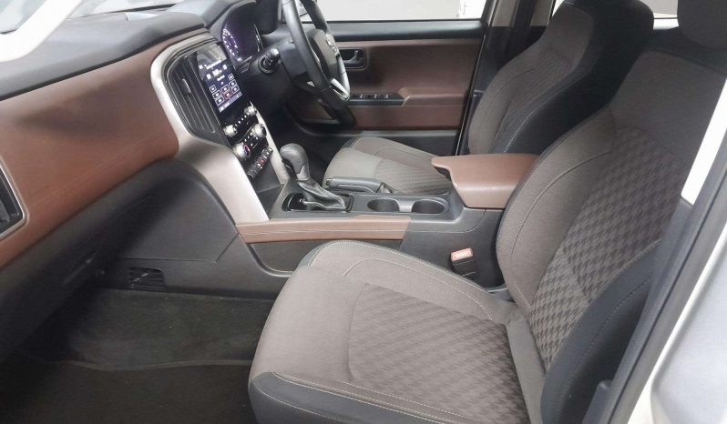 
								Mahindra SCORPIO-N SCORPIO-N 2.2D A/T (Z4) full									