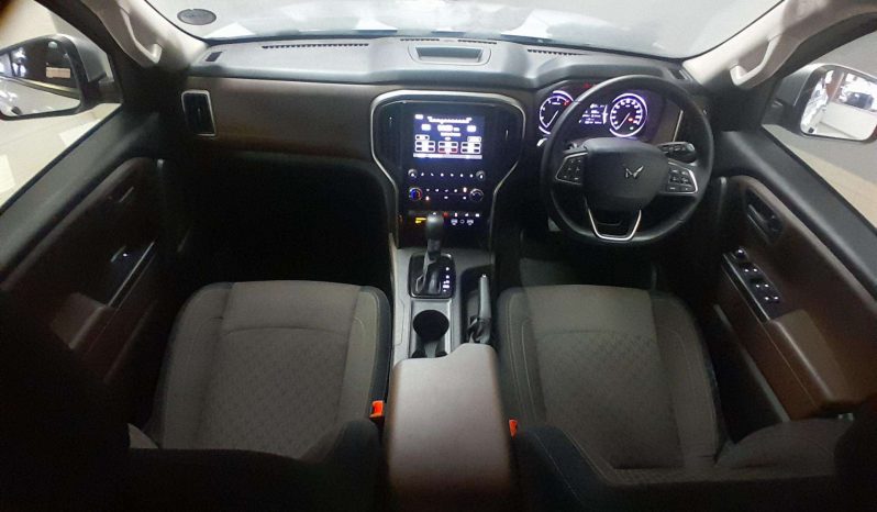 
								Mahindra SCORPIO-N SCORPIO-N 2.2D A/T (Z4) full									