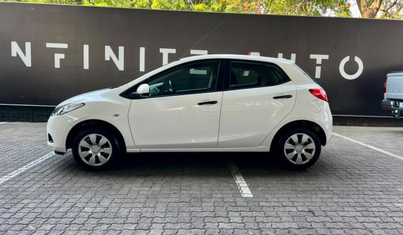 
								Mazda 2 1.3 Active full									