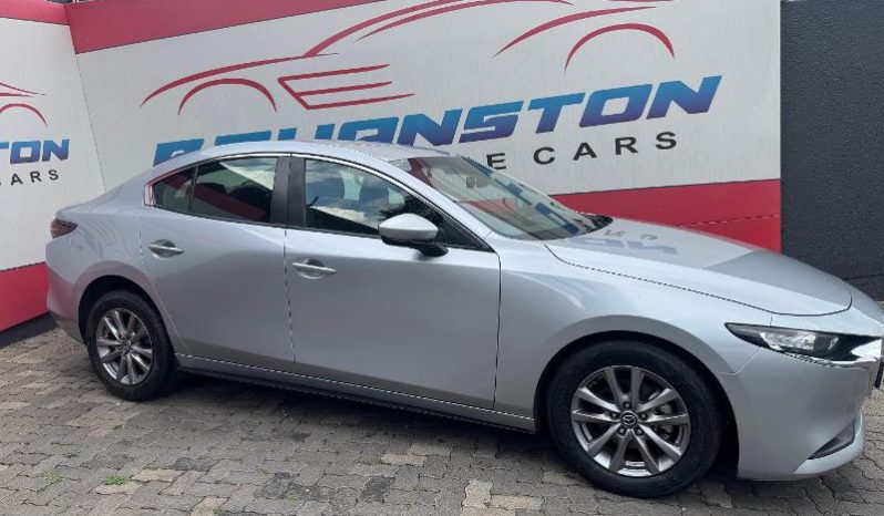 
								Mazda 3 1.5 Dynamic At 4-Door full									
