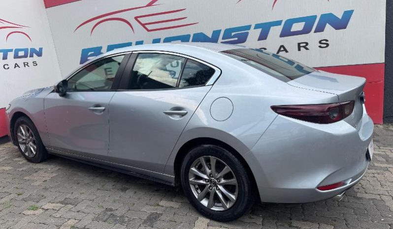 
								Mazda 3 1.5 Dynamic At 4-Door full									