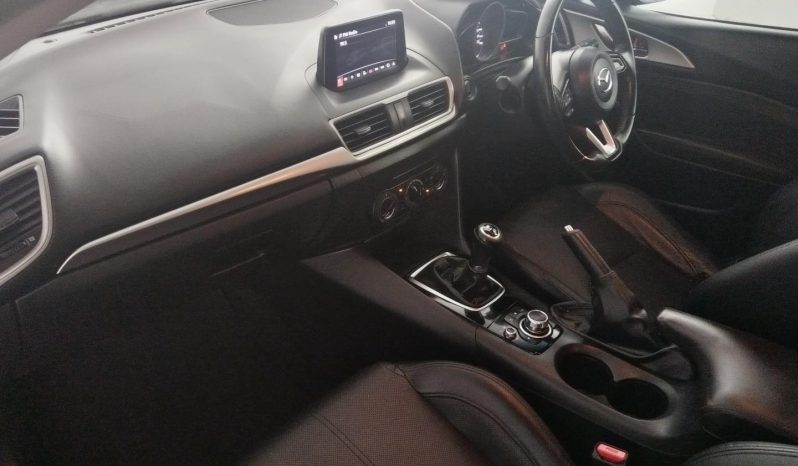 
								Mazda 3 1.6 Dynamic 5-Door full									