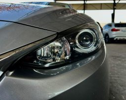 
										Mazda 3 1.6 Dynamic 5-Door full									
