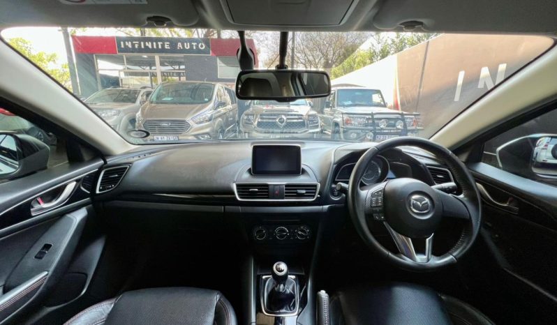 
								Mazda 3 1.6 Dynamic 5-Door full									