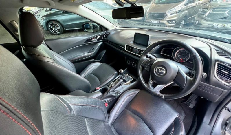 
								Mazda 3 1.6 Dynamic 5-Door full									