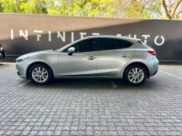 
										Mazda 3 1.6 Dynamic 5-Door full									