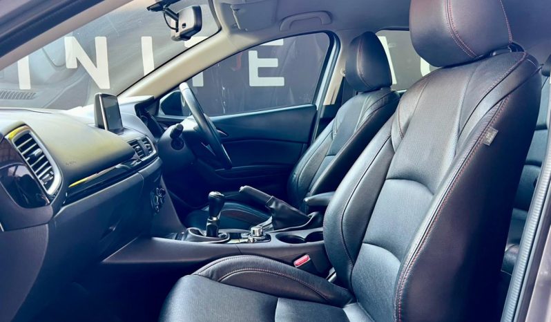
								Mazda 3 1.6 Dynamic 5-Door full									