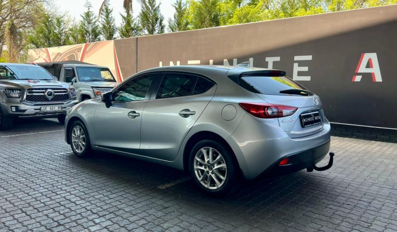 
								Mazda 3 1.6 Dynamic 5-Door full									