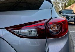 
										Mazda 3 1.6 Dynamic 5-Door full									