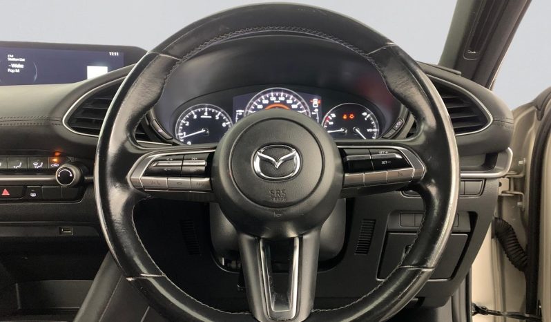 
								Mazda Mazda3 Hatch 1.5 Dynamic At full									