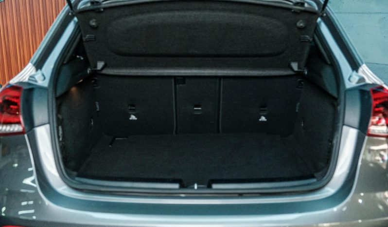 
								Mercedes Benz A-Class A 200 7G-Dct full									