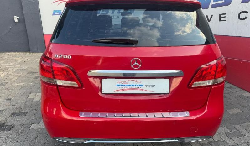 
								Mercedes Benz B-Class 200 Blueefficiency 7G-Dct full									