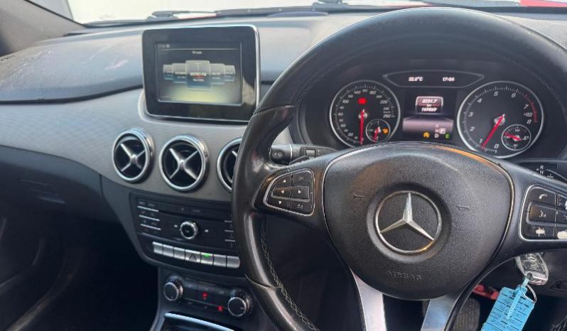 
								Mercedes Benz B-Class 200 Blueefficiency 7G-Dct full									