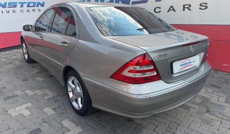
								Mercedes Benz C-Class Sedan 200 K Classic Touchshift full									