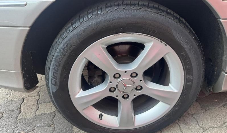 
								Mercedes Benz C-Class Sedan 200 K Classic Touchshift full									