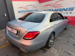 
										Mercedes Benz E-Class Sedan E 200 Avantgarde 7G-Tronic full									