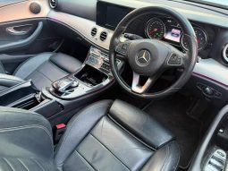 
										Mercedes Benz E-Class Sedan E 200 Avantgarde 7G-Tronic full									