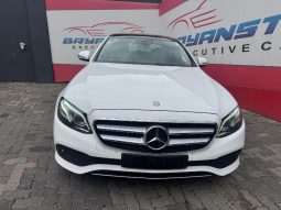 
										Mercedes Benz E-Class Sedan E 250 Avantgarde 7G-Tronic full									