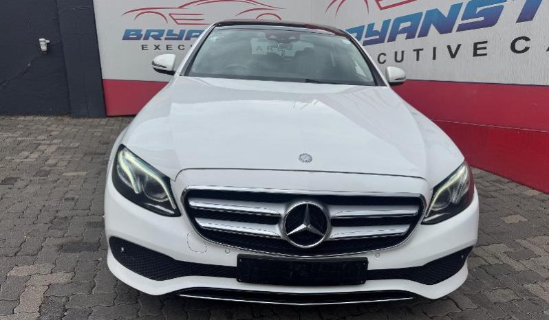 
								Mercedes Benz E-Class Sedan E 250 Avantgarde 7G-Tronic full									