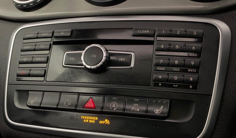 
								Mercedes Benz Gla Gla 200 7G-Dct full									