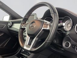 
										Mercedes Benz Gla Gla 200 7G-Dct full									