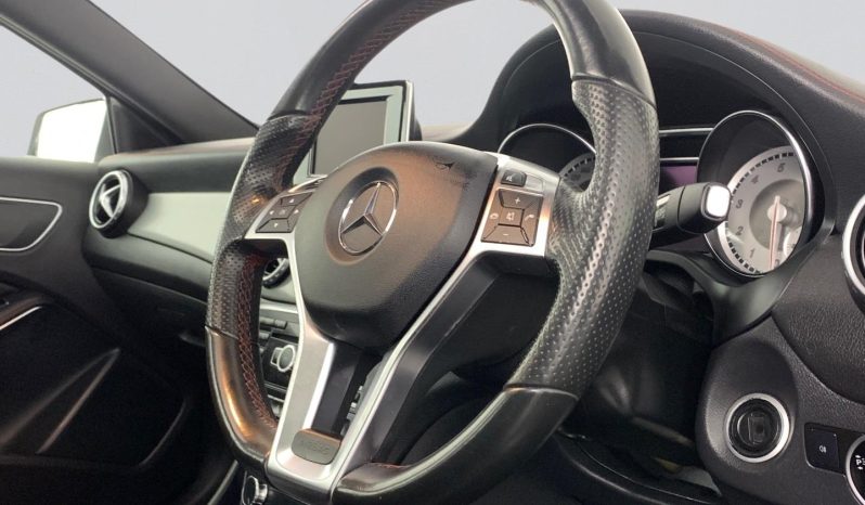 
								Mercedes Benz Gla Gla 200 7G-Dct full									