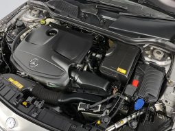 
										Mercedes Benz Gla Gla 200 7G-Dct full									