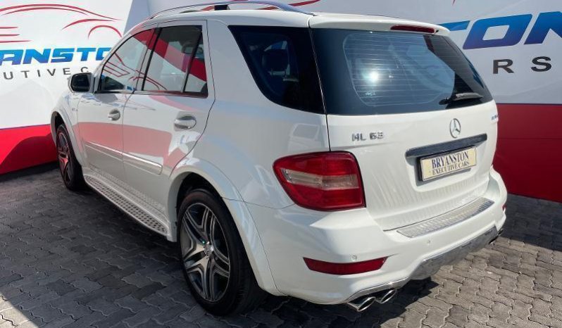 
								Mercedes Benz Ml Ml 63 Amg 10th Anniversary Edt 7G-T full									
