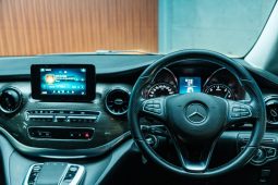 
										Mercedes Benz V-Class 220 D Avantgarde full									