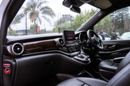 
										Mercedes-Benz V-Class V250d Avantgarde full									