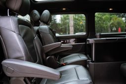 
										Mercedes-Benz V-Class V250d Avantgarde full									