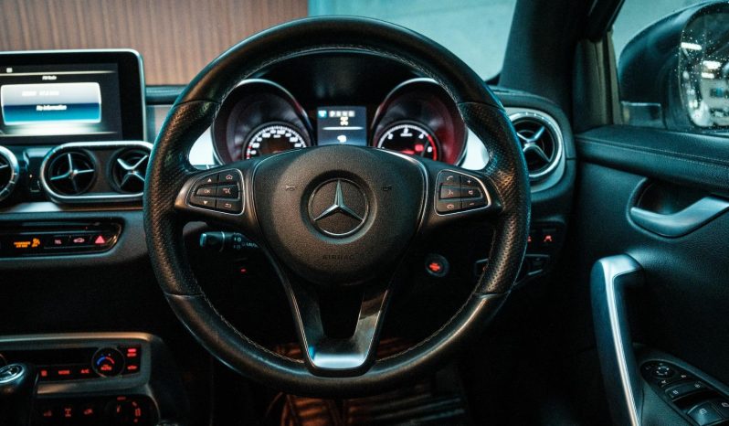
								Mercedes Benz X-Class 350d V6 4X4 D/cab Power At full									