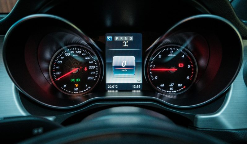 
								Mercedes Benz X-Class 350d V6 4X4 D/cab Power At full									