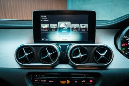 
										Mercedes Benz X-Class 350d V6 4X4 D/cab Power At full									