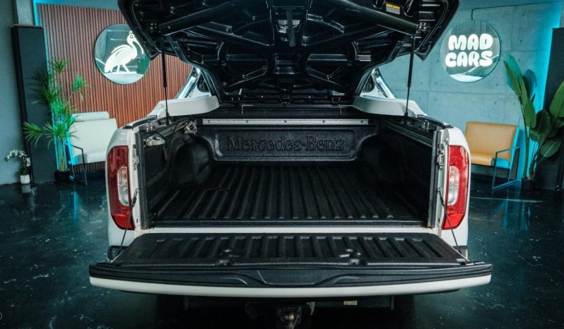 
								Mercedes Benz X-Class 350d V6 4X4 D/cab Power At full									