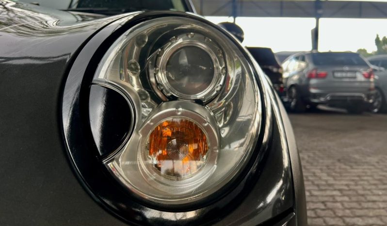 
								MINI Hatch Cooper S full									