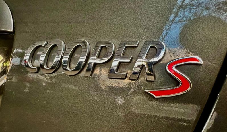 
								MINI Hatch Cooper S full									