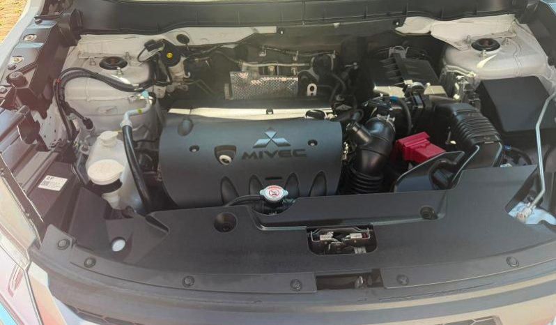 
								Mitsubishi Asx 2.0 Es Cvt full									