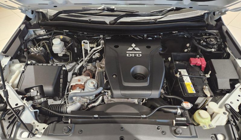 
								Mitsubishi Pajero Sport 2.4 Aspire 4X4 At full									