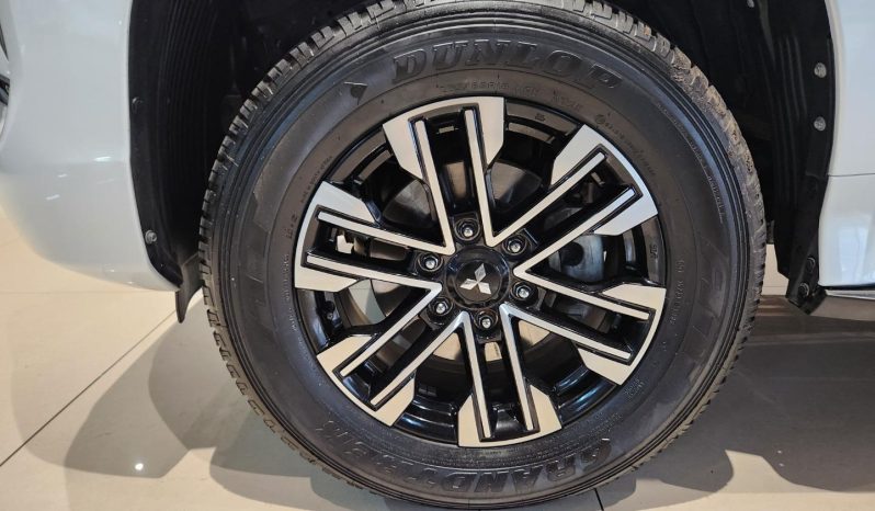 
								Mitsubishi Pajero Sport 2.4 Aspire 4X4 At full									