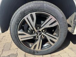 
										Mitsubishi Xpander 1.5 At full									