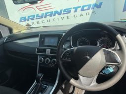 
										Mitsubishi Xpander 1.5 At full									
