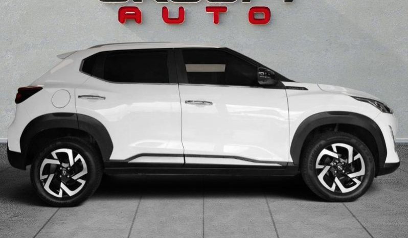 
								Nissan Magnite 1.0 Acenta Cvt Oled full									